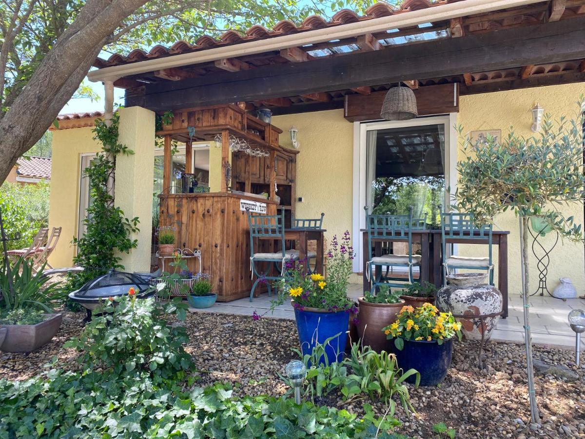 Bed and Breakfast L'Eveil En Provence à Entrecasteaux Extérieur photo