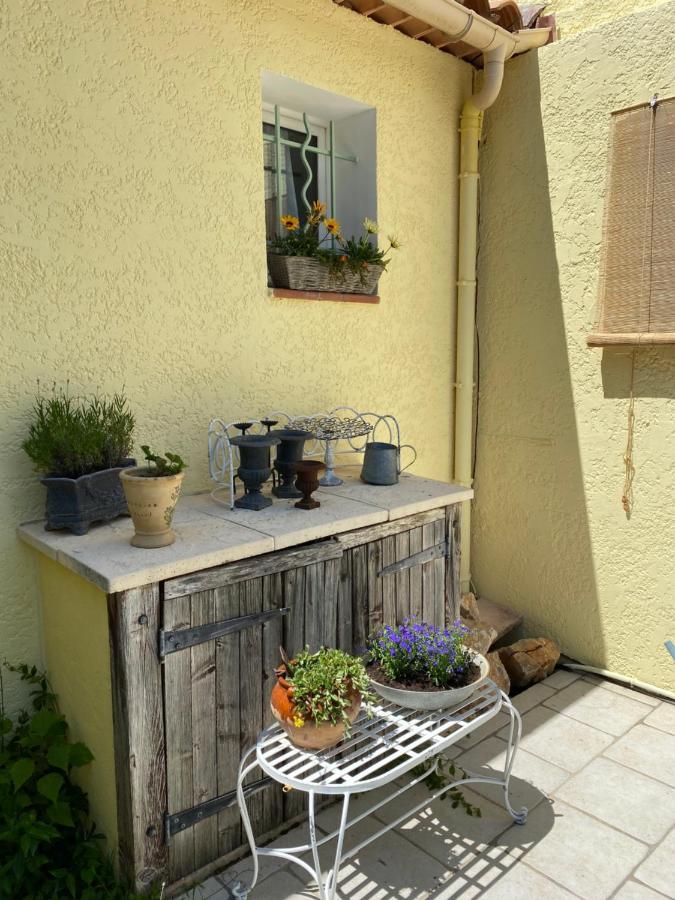 Bed and Breakfast L'Eveil En Provence à Entrecasteaux Extérieur photo
