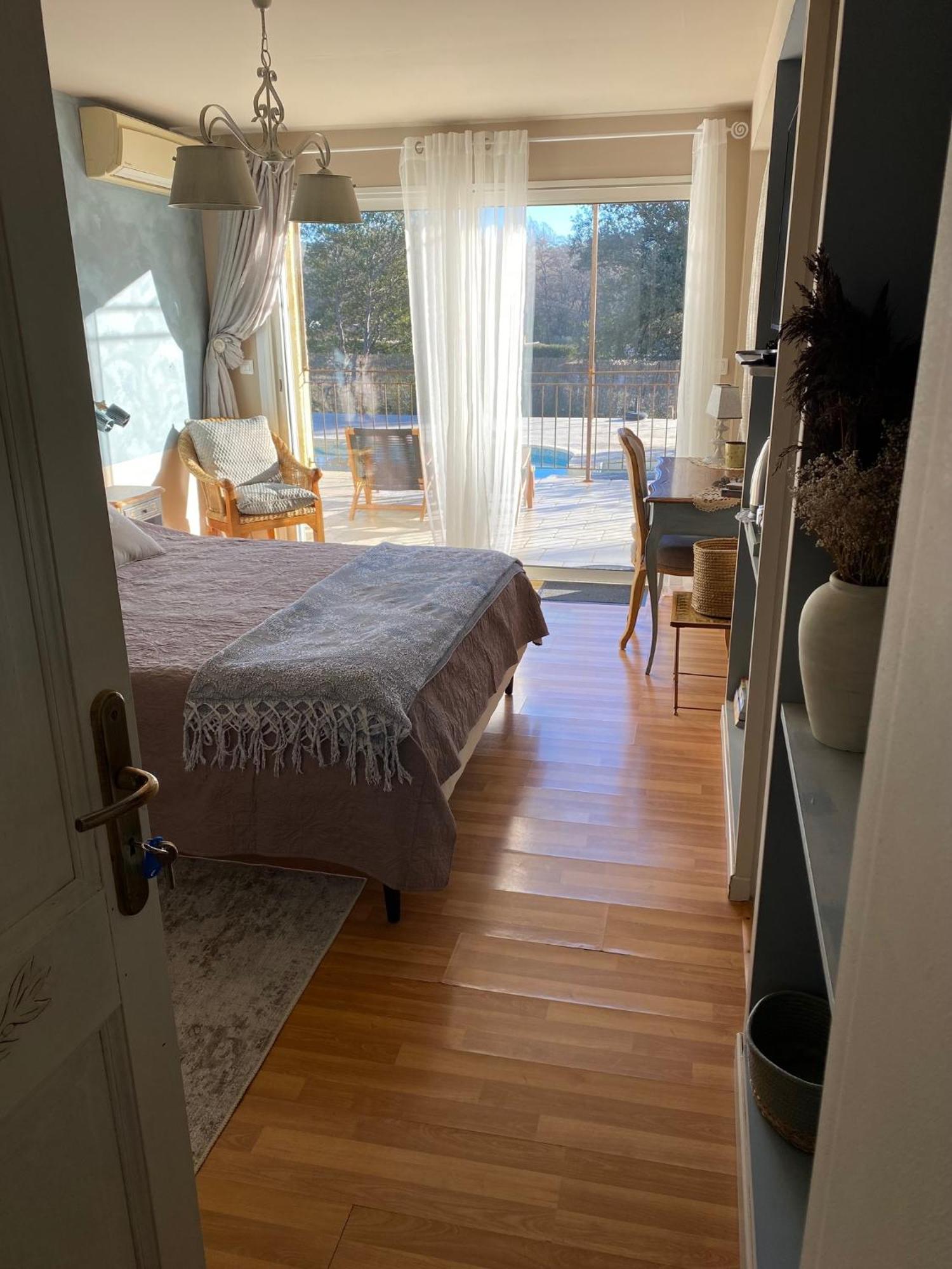 Bed and Breakfast L'Eveil En Provence à Entrecasteaux Extérieur photo